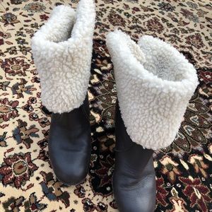 Tommy Girl women’s leather/fur boots